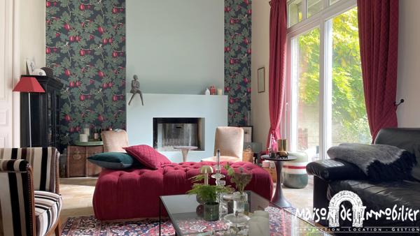 Vente Maison de charme - 256m² - 12 pièces - Au cœur du centre-ville de Cognac