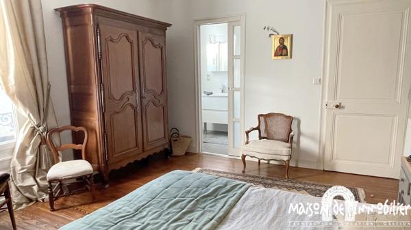 Vente Maison de charme - 256m² - 12 pièces - Au cœur du centre-ville de Cognac
