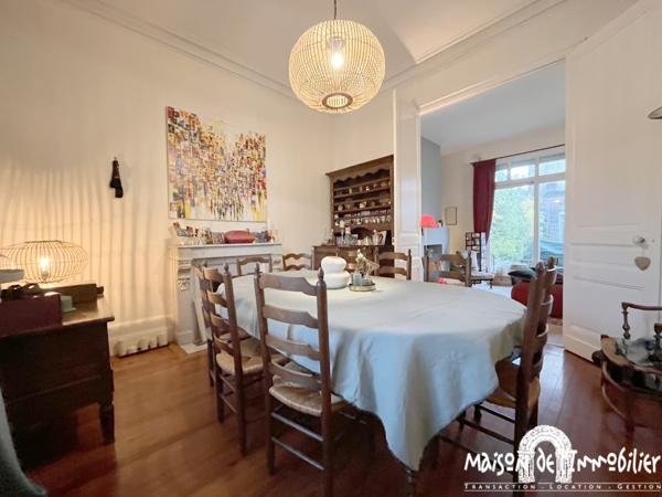 Vente Maison de charme - 256m² - 12 pièces - Au cœur du centre-ville de Cognac