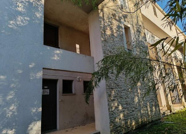 Appartement à louer    3 pièces •  Barjac