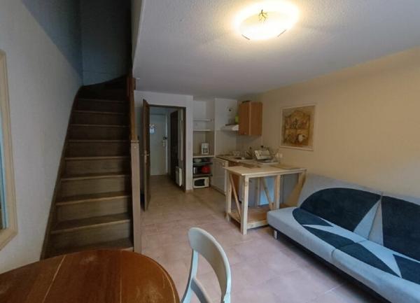 Appartement à louer    3 pièces •  Barjac