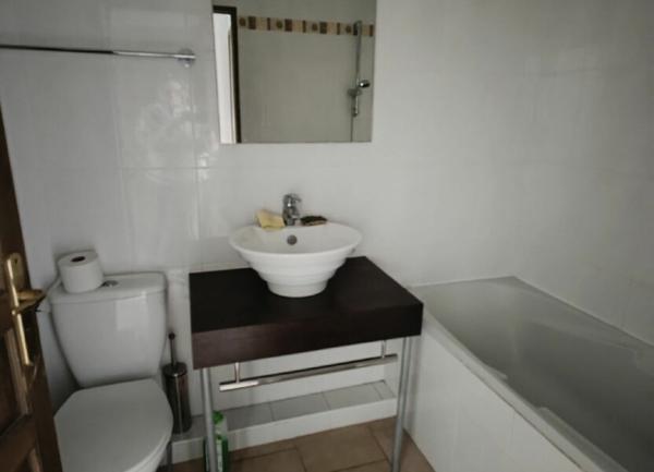 Appartement à louer    3 pièces •  Barjac