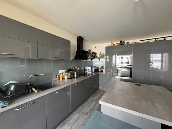 Appartement 3 pièces - 65 m² Exclusivité efficity