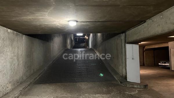 Location Parking intérieur – Paris 11e (Rue Saint-Maur / Père Lachaise) (75)