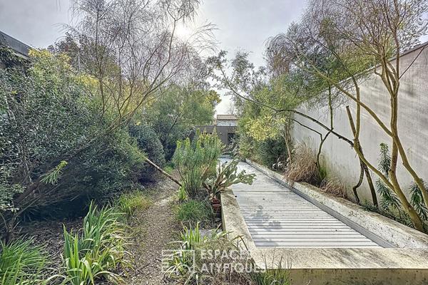 Maison contemporaine au Bouscat, proche Ravezies