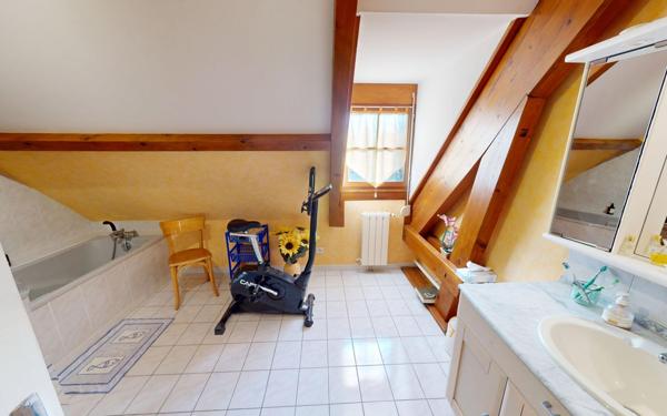 Maison à vendre    6 pièces •  Dracy-le-Fort