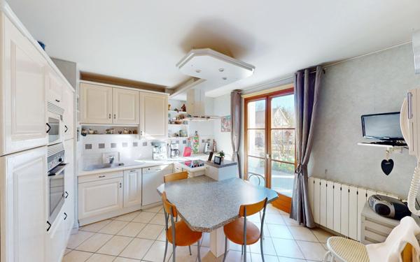 Maison à vendre    6 pièces •  Dracy-le-Fort