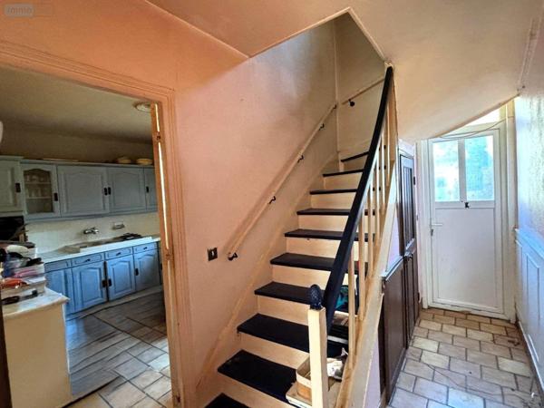 Maison de ville à vendre à Souppes-sur-Loing en Seine-et-Marne (77460), ref : 142   
gare