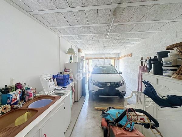 Maison à vendre à ANCENIS quartier bois jauni avec trois chambres, garage et jardin.