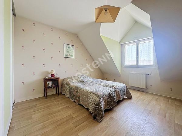 Maison à vendre à ANCENIS quartier bois jauni avec trois chambres, garage et jardin.