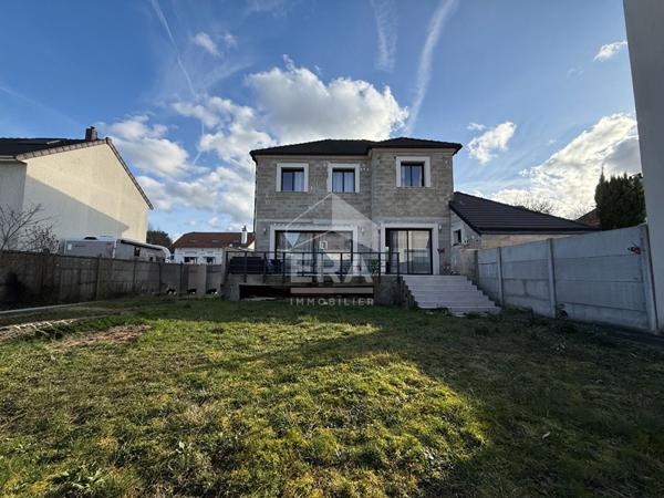 Maison d'exception - 4 chambres - 190 m².