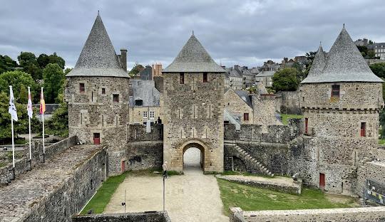 Fougères (35300) Propriété forestière