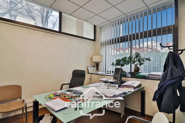 Local/bureau à vendre MONTROUGE (92)