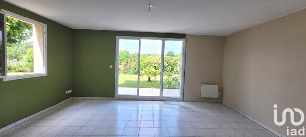 Maison à vendre 4 pièces 82 m² Saint-Jean-d'Angély