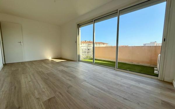 Appartement à vendre    2 pièces • 51,50 m2 Saint-Raphaël