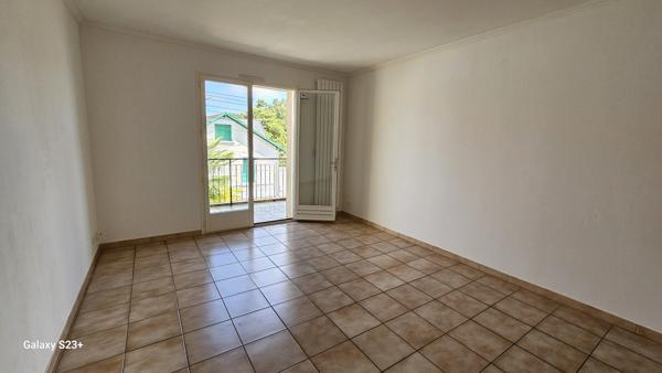 Niort quartier avenue de la Rochelle Appartement 3 pièces 61.62