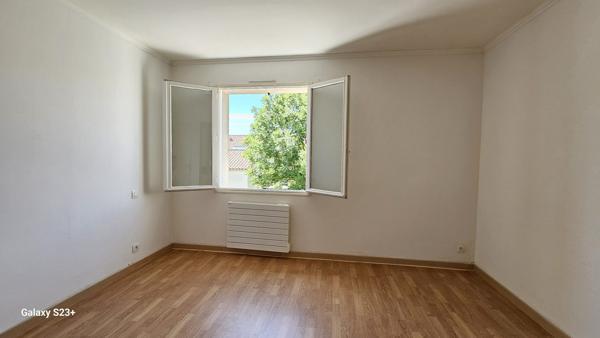 Niort quartier avenue de la Rochelle Appartement 3 pièces 61.62
