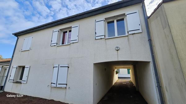 Niort quartier avenue de la Rochelle Appartement 3 pièces 61.62