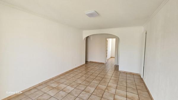 Niort quartier avenue de la Rochelle Appartement 3 pièces 61.62
