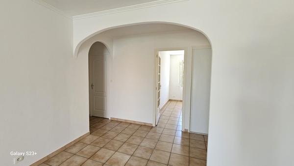 Niort quartier avenue de la Rochelle Appartement 3 pièces 61.62