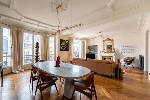 SUBLIME APPARTEMENT DE RÉCEPTION