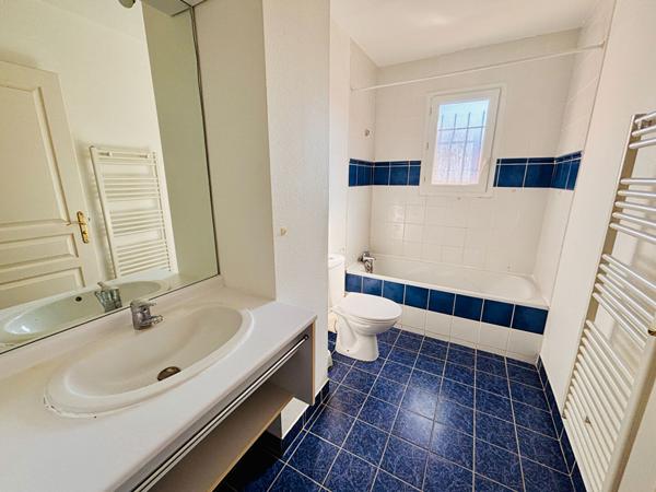 Maison Golf de Pont Royal  3 chambres garage et piscine