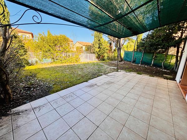 Maison Golf de Pont Royal  3 chambres garage et piscine