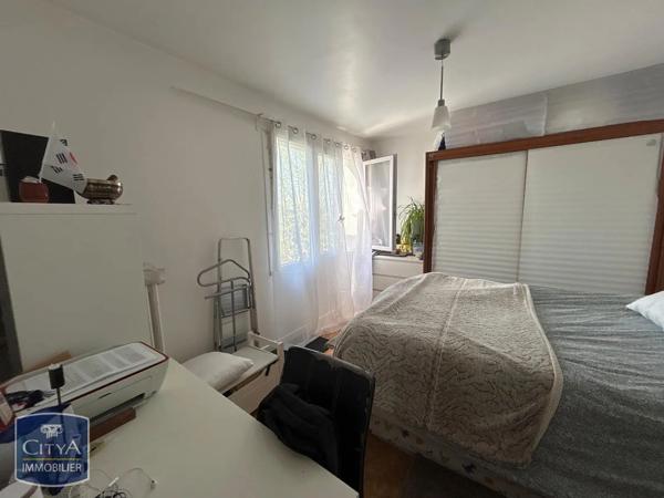 Appartement à louer 2 pièces 47.3m² Saint-Paul-en-Cornillon (42240)