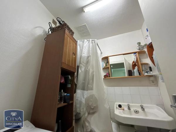 Appartement à louer 2 pièces 47.3m² Saint-Paul-en-Cornillon (42240)