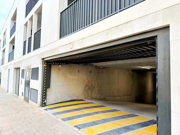Parking · Location Bordeaux (33000)