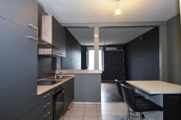 À Vendre – Immeuble avec potentiel locatif intéressant