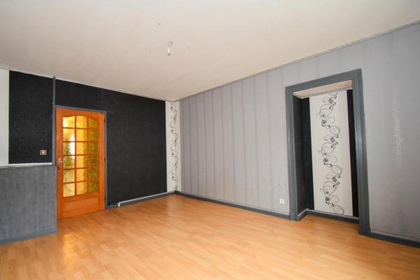 À Vendre – Immeuble avec potentiel locatif intéressant