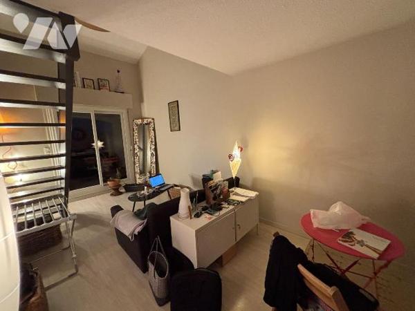 A VENDRE, Gironde, BORDEAUX CAUDERAN, dans un secteur calme proche de la place Mondesir, dans u...