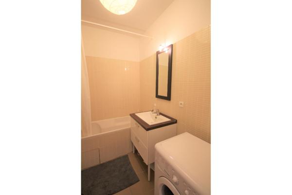 A LOUER : T3 à LILLE • Rue Macquart - QUAI DU WAULT • 1 190 € CC • Réf. 00011-001