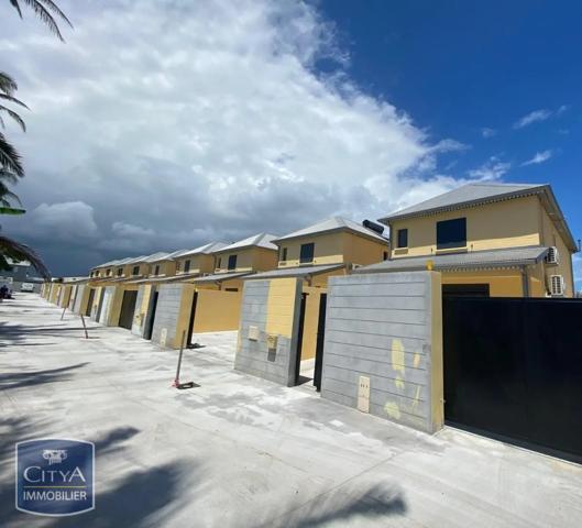 Maison à louer 4 pièces 109.09m²