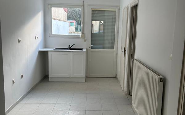 Maison à louer    2 pièces •  Desvres