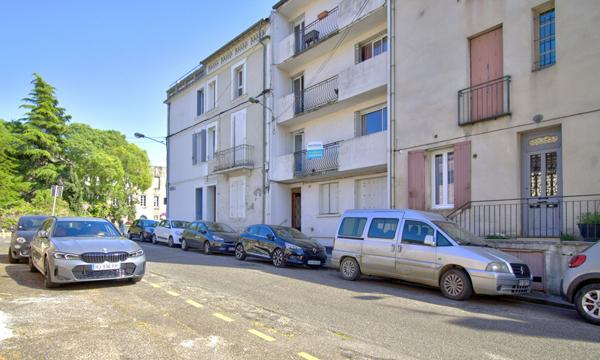 AGEN CENTRE VILLE - Appartement T2 traversant avec jardin, cellier et  double balcons  au sein d'un quartier recherché.