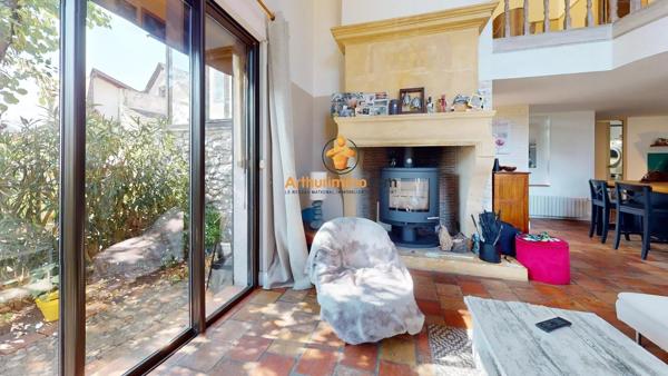Vente                                                      Maison
                        
                     4 pièces                      109 m2                     à Lourdes