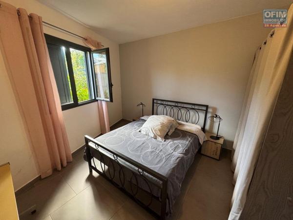 A louer superbe appartement de type F3 MEUBLE, résidence récente, secteur calme
