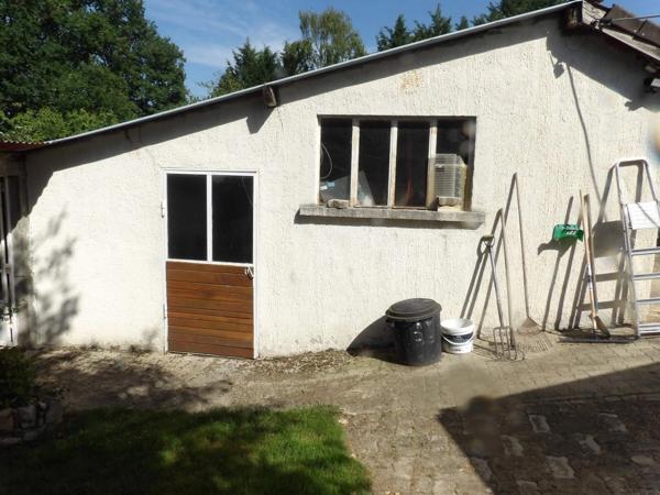 Maison à vendre 8 pièces COMMENTRY (03) terrain 3700 m2