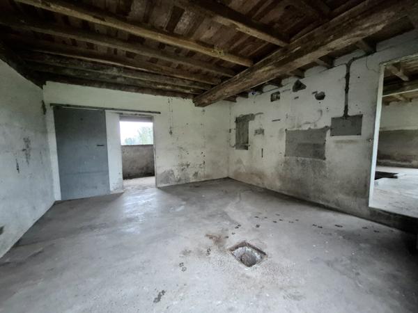 Morlaàs (64160) Ensemble immobilier Maison d'habitation 138 m2 et Hangar 600 m2