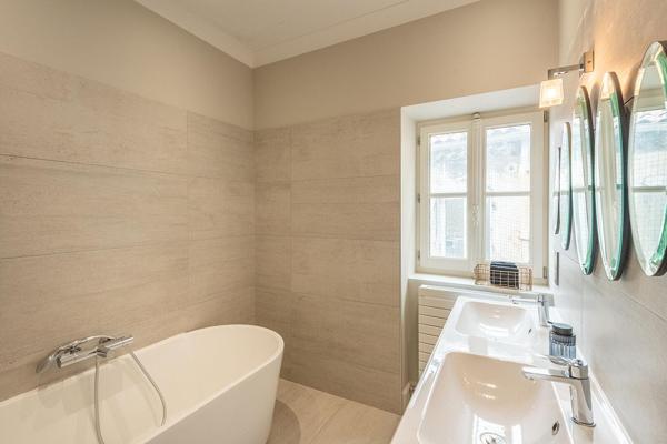 Appartement haussmannien rénové en centre ville