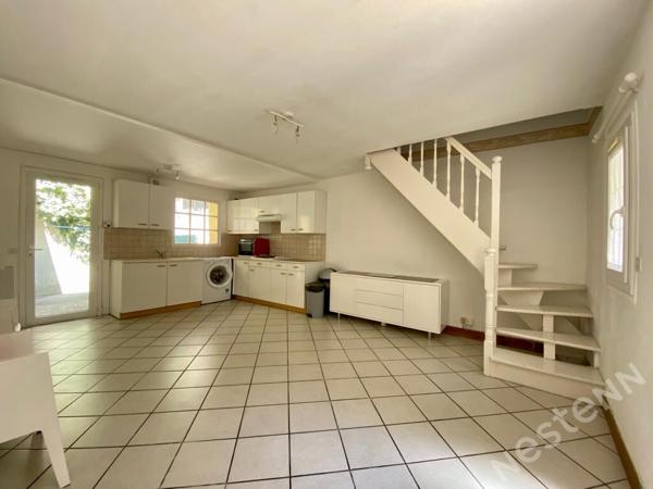 AGEN - Appartement de type 2 bis meublé avec cour