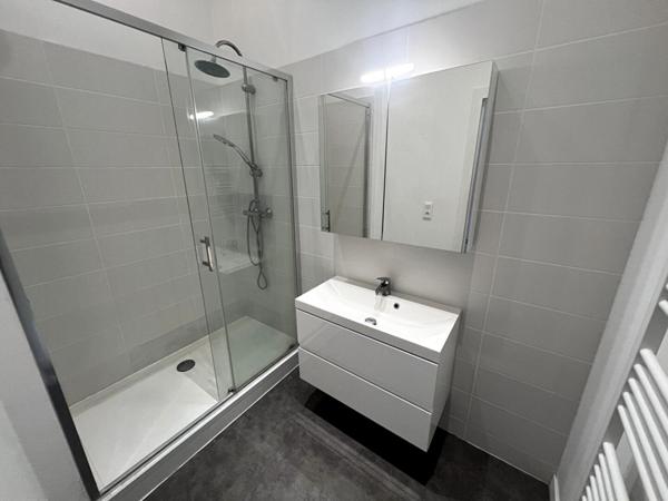 A LOUER : T2 à LILLE • Vauban • 895 € CC • Réf. G394-21