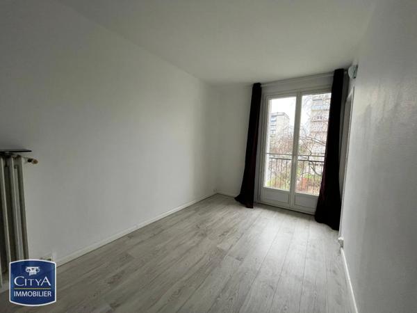 Appartement à louer 3 pièces 65.19m² Tours (37200)