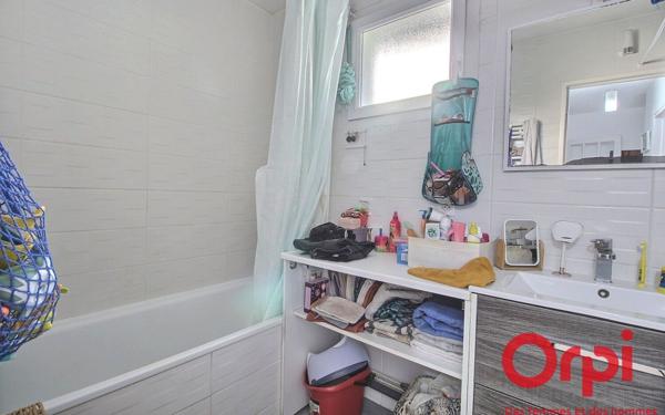 Appartement à vendre    5 pièces • 102,57 m2 Montigny-le-Bretonneux