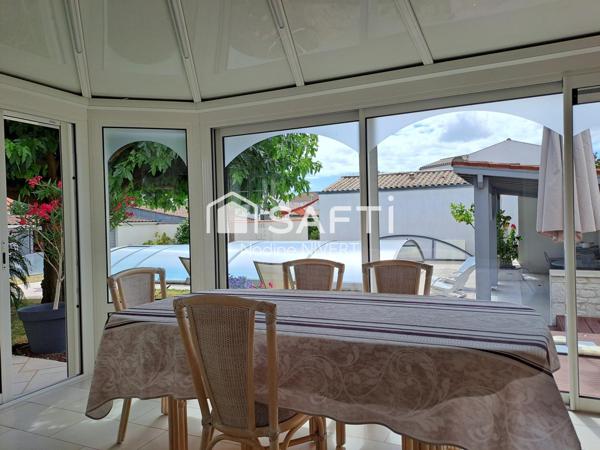 Maison 124M2 plain-pied, 3 chambres, piscine, garage double 37M2