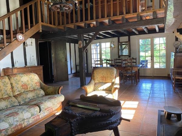 Rare sur le secteur – Maison landaise de charme à rénover avec piscine et grand terrain