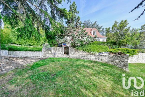 Maison à vendre 8 pièces 190 m² Bougival