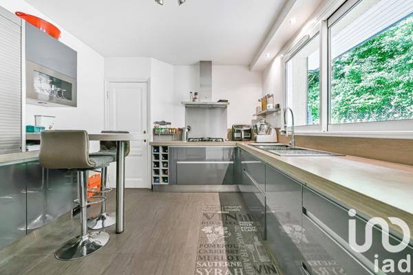 Maison à vendre 8 pièces 190 m² Bougival